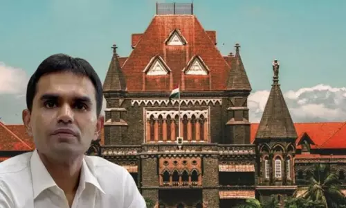 Breaking | Bombay High Court Directs Sameer Wankhede To Not Publish WhatsApp Chats Or Make Press Statements In Extortion Case, Extends Protection