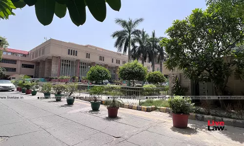 Person Exonerated In Disciplinary Proceedings Cant Be Subjected To Double Jeopardy By Continuing Criminal Action For Same Offence: Delhi HC