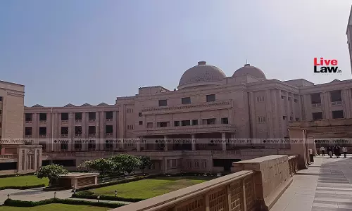 Forcible Entry To Mosque In Police Line Campus To Offer Namaz: Allahabad HC Declines To Quash Criminal Case Against AIMIM Leader Forcible Entry To Mosque In Police Line Campus To Offer Namaz: Allahabad HC Declines To Quash Criminal Case Against AIMIM Leader