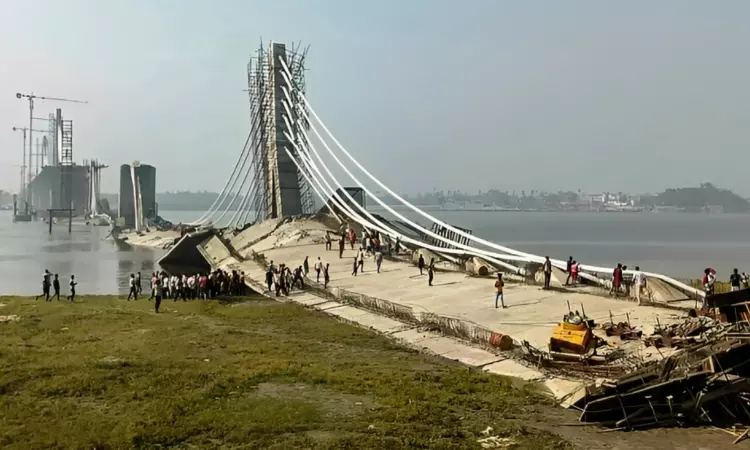 Bridge Collapse Incident| Shocked: Patna High Court Seeks State Govts Report, Directs For Presence Of Construction Companys MD