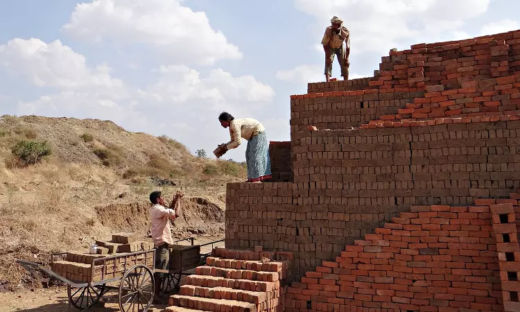 NGT Directs State PCB To Take Action Against Brick Kilns Operating Without Consent Order In J&K’s Budgam NGT Directs State PCB To Take Action Against Brick Kilns Operating Without Consent Order In J&K’s Budgam
