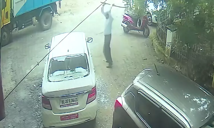 Litigant Vandalizes Car Of Family Court Judge In Kerala Litigant Vandalizes Car Of Family Court Judge In Kerala
