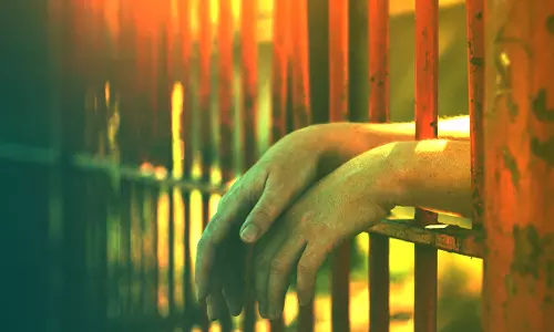 Kerala High Court Admits Plea Against Meagre Wages Paid To Prisoners, Restrictive Phone Call Policies