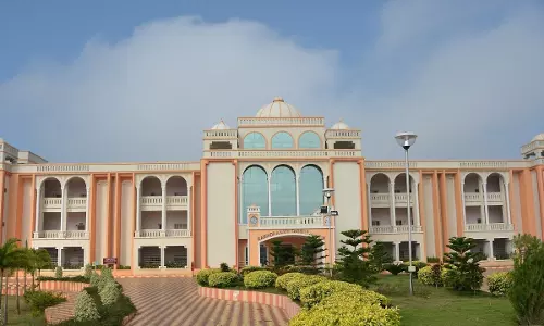 Andhra Pradesh High Court Orders Acharya Nagarjuna University To Deduct Rs 15,000 From HoD’s Salary To Compensate Student For Admission Cancellation