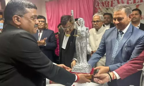 Argue Cases On Merits, Dont Beg Before Judges: Justice DK Singh Advises Young Lawyers As He Bids Farewell To Allahabad HC