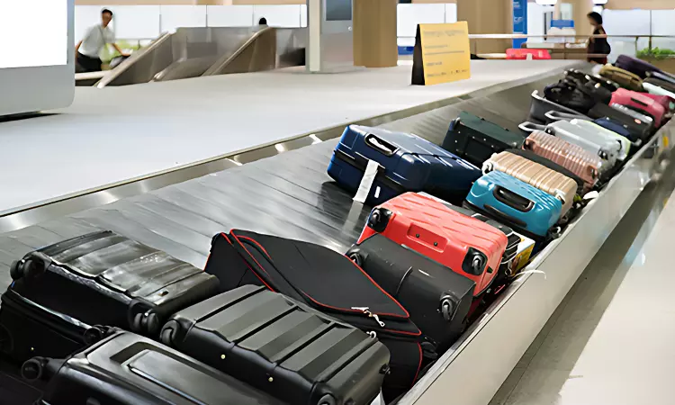 Baggage Loss: Chandigarh District Commission Orders Go Airlines To Pay Rs. 21,000, Citing Unfair Trade Practices And Deficiency In Service Baggage Loss: Chandigarh District Commission Orders Go Airlines To Pay Rs. 21,000, Citing Unfair Trade Practices And Deficiency In Service