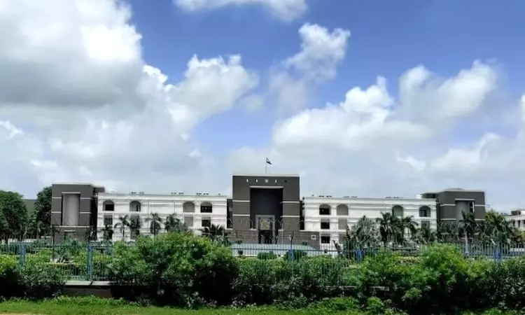 Supreme Court Collegium Recommends Transfer Of 4 Gujarat HC Judges Including Judge Who Refused To Stay Rahul Gandhis Conviction