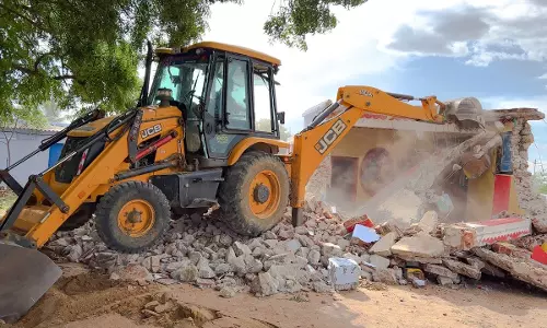 MP High Court Refuses To Quash FIR Against 2 Men Accused Of Hurting Sentiments By Demolishing Shiva Temple Using JCB