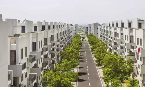 Refund Rs 1.27 Crore With Interest: Delhi State Commission Holds Vatika Sovereign Liable For Failing To Complete Construction And Handover Apartment