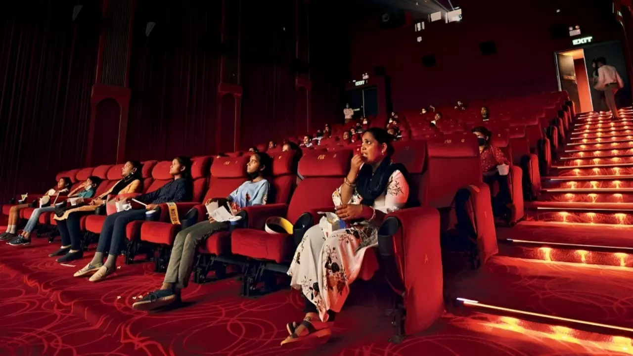 Dont Forget That Time Is Valuable: Madhya Pradesh HC In PIL Against Display Of Long Advertisements In Movie Theatres Dont Forget That Time Is Valuable: Madhya Pradesh HC In PIL Against Display Of Long Advertisements In Movie Theatres