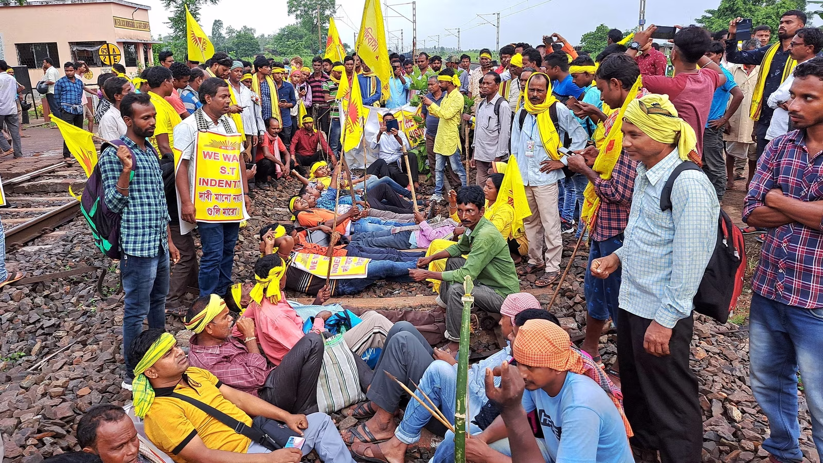 Calcutta High Court Stops Kudmi Samajs Rail & Road Roko Protest For ST Status, Says Public Can’t Be ‘Held Ransom’
