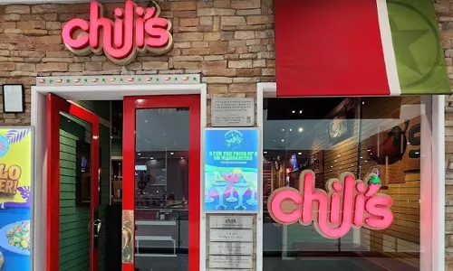 Live Worm Found In Food At Chili’s Restaurant, Chandigarh Commission-I Orders Refund And Compensation Live Worm Found In Food At Chili’s Restaurant, Chandigarh Commission-I Orders Refund And Compensation