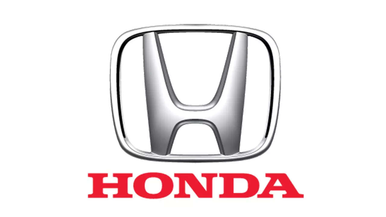 Driver Negligence, Not Manufacturing Defect: Karnataka State Consumer Commission Allows Honda Cars Indias Appeal