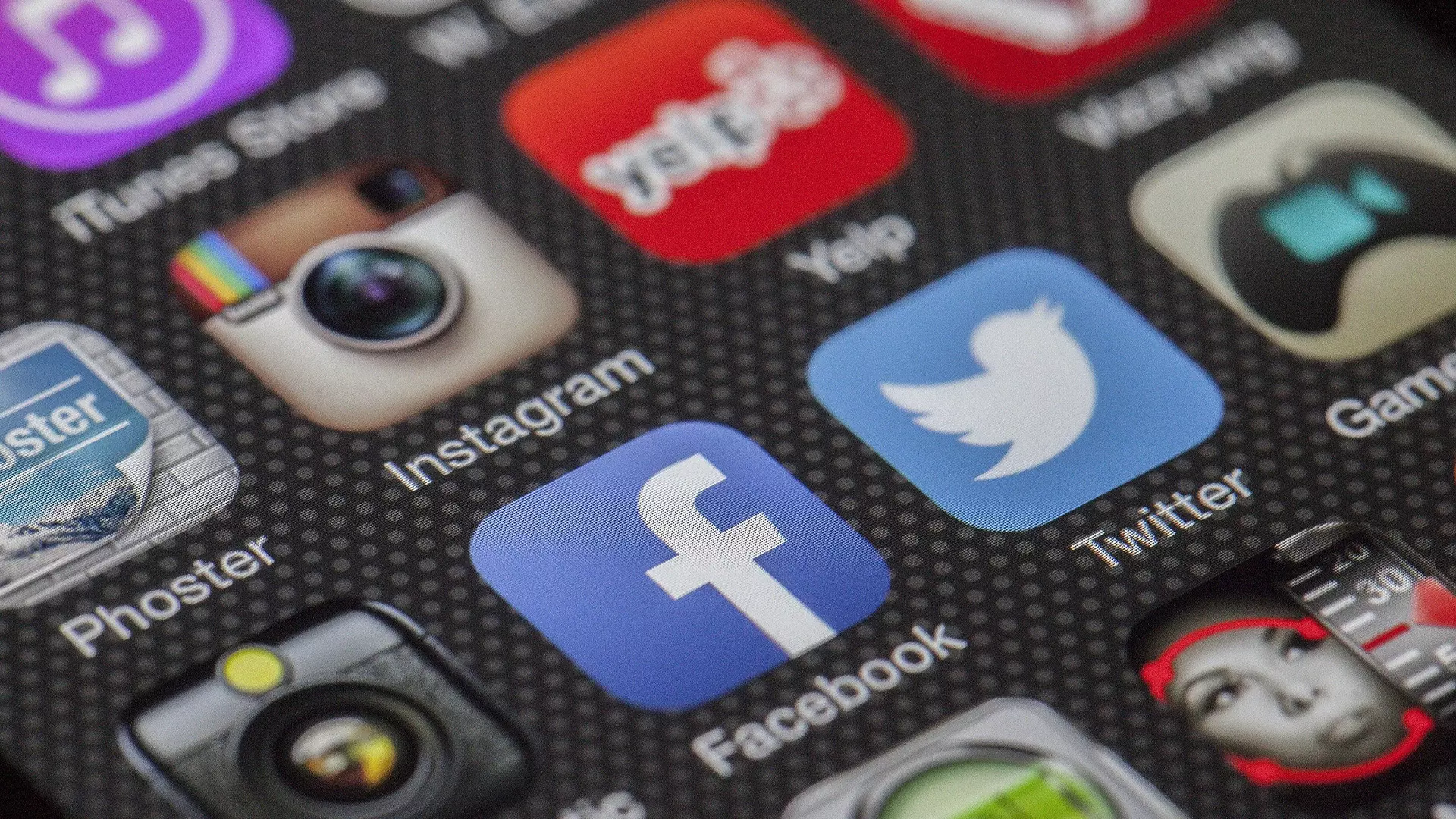 Free Speech v. Digital Disinformation: How Is State Intervention In Social Media Content Moderation Being Navigated In USA & India