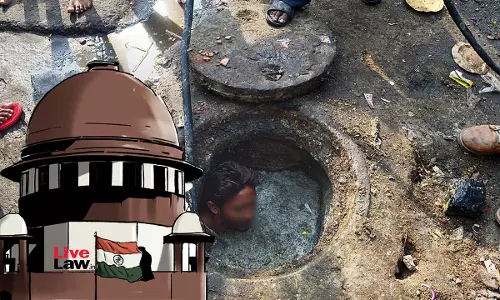 Supreme Court Takes Serious Note Of Manual Sewer Cleaning Outside Its Own Gate; Seeks Explanation From PWD Supreme Court Takes Serious Note Of Manual Sewer Cleaning Outside Its Own Gate; Seeks Explanation From PWD