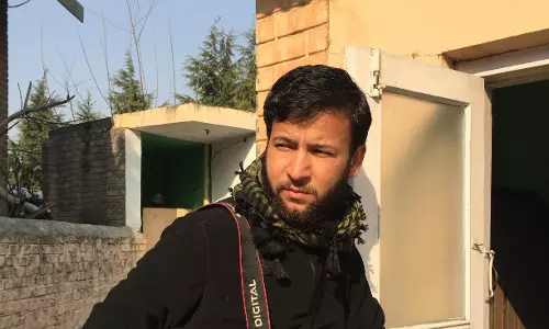 Tendency To Detain Critics Of Govt Abuse Of Preventive Detention Law : High Court Quashes Detention Of Kashmir Journalist Tendency To Detain Critics Of Govt Abuse Of Preventive Detention Law : High Court Quashes Detention Of Kashmir Journalist