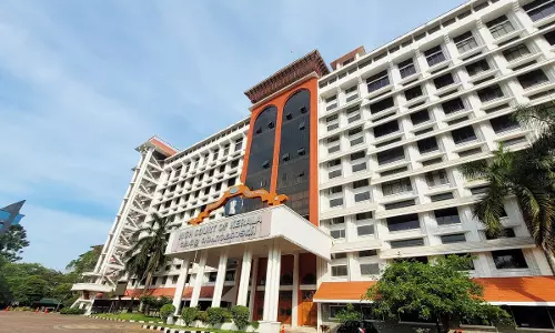 Rule 3, Kerala Service Rules; Cannot Withhold Pension Without Any Pending Disciplinary Or Judicial Proceedings: Kerala HC