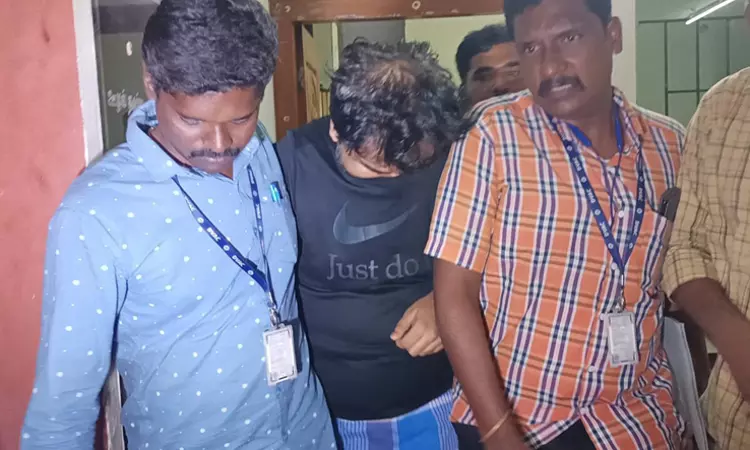 High Court Denies Bail To ED Officer Arrested By Tamil Nadu DVAC For Allegedly Taking ₹20 Lakh Bribe High Court Denies Bail To ED Officer Arrested By Tamil Nadu DVAC For Allegedly Taking ₹20 Lakh Bribe