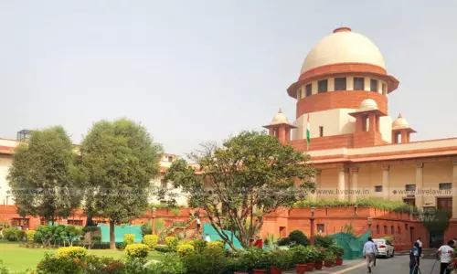 Supreme Court Refuses To Entertain Petition Challenging Validity Of Section 15 JJ Act; Liberty Granted To Approach HC Supreme Court Refuses To Entertain Petition Challenging Validity Of Section 15 JJ Act; Liberty Granted To Approach HC