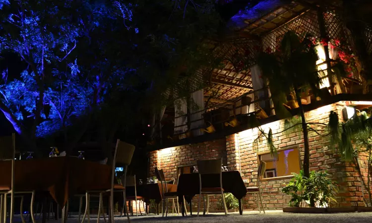 Jodhpur District Commission Holds Foresta Café Liable For Failure To Provide Regular Drinking Water, Compelling Customers To Buy Bottled Water Jodhpur District Commission Holds Foresta Café Liable For Failure To Provide Regular Drinking Water, Compelling Customers To Buy Bottled Water