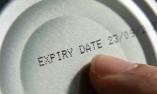 High Court Issues Notice To Centre, Delhi Govt In Suo Moto PIL Over Sale Of Expired Food Products With New Expiry Dates