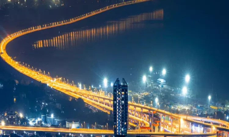 Bombay High Court Holds Land Acquisition Of 7 Hectares For Mumbais Atal Setu Project Lapsed, Orders Compensation Under New Act Bombay High Court Holds Land Acquisition Of 7 Hectares For Mumbais Atal Setu Project Lapsed, Orders Compensation Under New Act