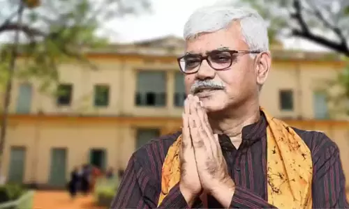 Calcutta High Court Sets Aside Trial Court Order Directing Personal Appearance Of Former Visva Bharati University VC In Case Under SC/ST Act