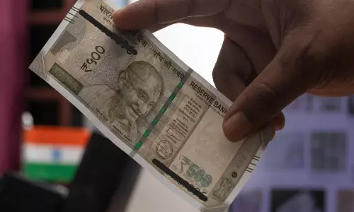 Kerala High Court Grants Bail To Police Official Accused Of Demanding ₹2K Bribe Kerala High Court Grants Bail To Police Official Accused Of Demanding ₹2K Bribe