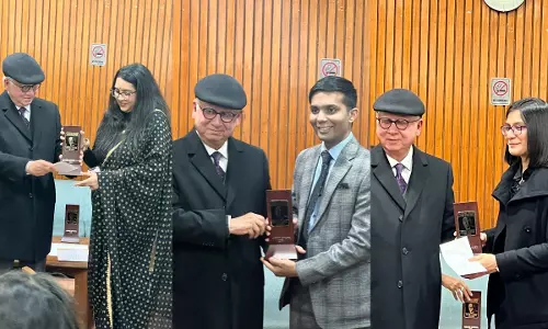 Justice Aftam Alam Presents Outstanding Legal Minds With Justice JS Verma Fellowship By Supreme Court Lawyers Welfare Trust Justice Aftam Alam Presents Outstanding Legal Minds With Justice JS Verma Fellowship By Supreme Court Lawyers Welfare Trust