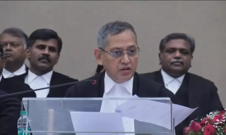 Advocates Are Referred To As Gentlemen In Profession Of Advocacy; Lawyers Must Try To Fit Into That Word: Justice Vaidyanathan Bids Farewell To Madras HC Advocates Are Referred To As Gentlemen In Profession Of Advocacy; Lawyers Must Try To Fit Into That Word: Justice Vaidyanathan Bids Farewell To Madras HC