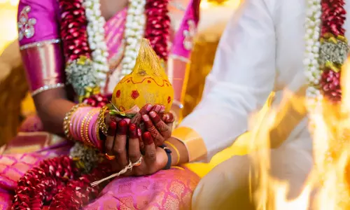 Parental Love Or Concern Cant Fluster An Adults Right To Choose The Person She Wants To Marry: Kerala High Court