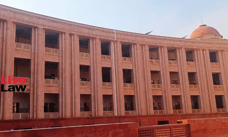 Mere Performance Of Obscene Act Not Sufficient, Annoyance Of Others Needed To Constitute Offence U/S 294 IPC: Allahabad HC Mere Performance Of Obscene Act Not Sufficient, Annoyance Of Others Needed To Constitute Offence U/S 294 IPC: Allahabad HC