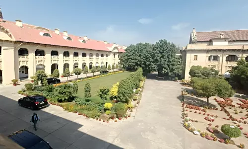 Maintenance Orders U/S 125 CrPC Can Be Recalled U/S 127; Bar U/S 362 CrPC Not Applicable In Such Cases: Allahabad HC