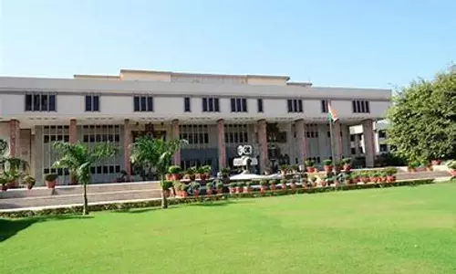 Disputes Related To Lock-In Periods In Employment Contracts Are Arbitrable: Delhi High Court Disputes Related To Lock-In Periods In Employment Contracts Are Arbitrable: Delhi High Court