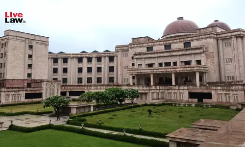Allahabad HC Issues Contempt Notice To Judicial Magistrate, IO Over Violation Of Arnesh Kumar Guidelines On Arrest & Remand Allahabad HC Issues Contempt Notice To Judicial Magistrate, IO Over Violation Of Arnesh Kumar Guidelines On Arrest & Remand