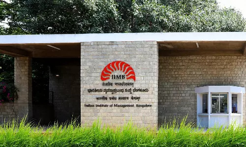 Karnataka High Court Stays Financial Impropriety Probe Against IIM-Bangalore Professor Who Levelled Allegations Of Caste Bias Karnataka High Court Stays Financial Impropriety Probe Against IIM-Bangalore Professor Who Levelled Allegations Of Caste Bias