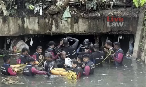 Sanitation Worker Swept To Death While Cleaning Aamayizhanchan Canal: Kerala High Court Says Incident Should Serve As An Eye-Opener