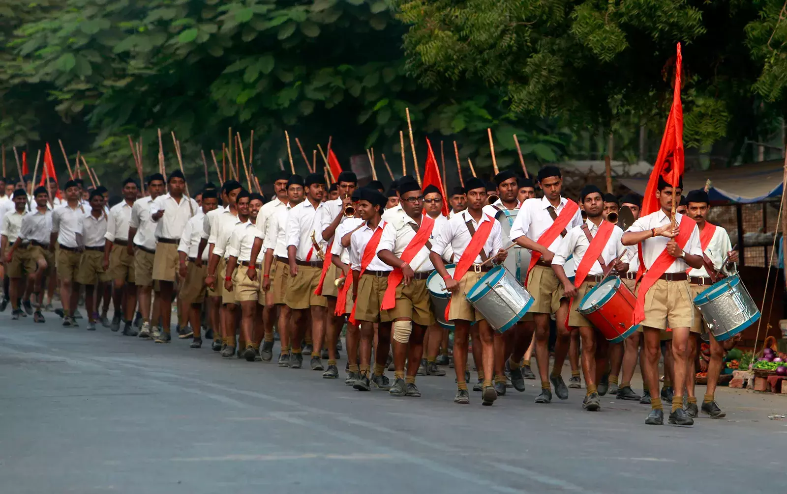 Not Misconduct: Karnataka Administrative Tribunal Quashes Suspension Of Govt Servant For Participating In RSS Event On Holiday Not Misconduct: Karnataka Administrative Tribunal Quashes Suspension Of Govt Servant For Participating In RSS Event On Holiday