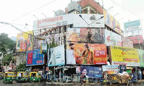 Calcutta High Court Issues Notice On Plea Challenging Putting Up Of Illegal Hoardings In Bidhannagar