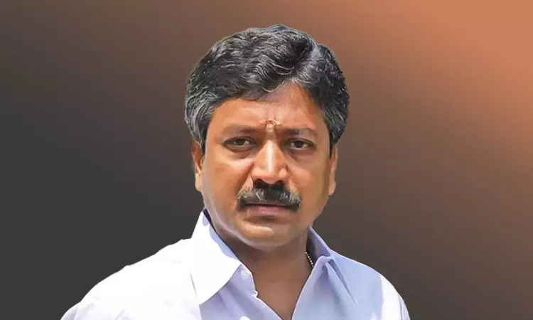 Madras High Court Directs Police Protection For AIADMK Leader CV Shanmugam, Notes Continuous Life Threats Madras High Court Directs Police Protection For AIADMK Leader CV Shanmugam, Notes Continuous Life Threats