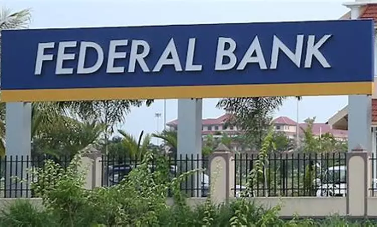 Federal Bank Liable For Illegally Retaining Borrowers Original Title Deeds After Loan Closure: Palakkad Consumer Commission Federal Bank Liable For Illegally Retaining Borrowers Original Title Deeds After Loan Closure: Palakkad Consumer Commission