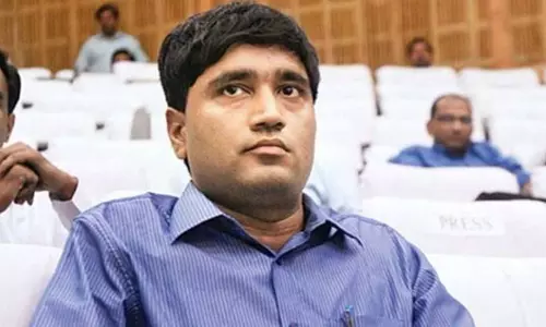 Uttarakhand High Court Directs Centre To Provide Records Regarding Empanelment Of IFS Sanjeev Chaturvedi As Joint Secretary Uttarakhand High Court Directs Centre To Provide Records Regarding Empanelment Of IFS Sanjeev Chaturvedi As Joint Secretary