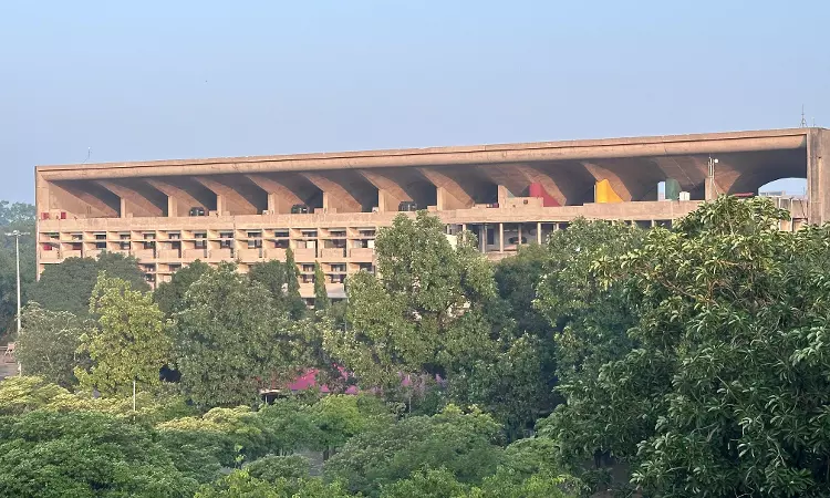 Punjab & Haryana HC Refuses To Cancel Pre-Arrest Bail Granted To Juvenile Booked Under Wrong Provision Of SC/ST Act Punjab & Haryana HC Refuses To Cancel Pre-Arrest Bail Granted To Juvenile Booked Under Wrong Provision Of SC/ST Act