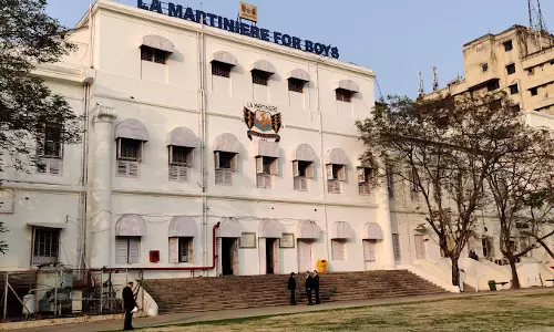 Kolkata Court Stays Suspension Of School Teacher Ousted For Angry-Reacting To Facebook Post About Schools Activities