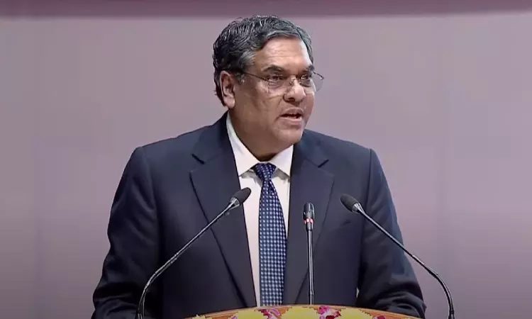 “Black Coat Syndrome” : On Human Rights Day, CJI Sanjiv Khanna Highlights Deep-Seated Fear Of Legal System In Marginalized Communities “Black Coat Syndrome” : On Human Rights Day, CJI Sanjiv Khanna Highlights Deep-Seated Fear Of Legal System In Marginalized Communities