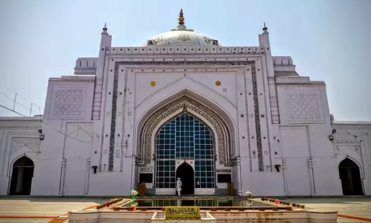 Budaun Mosque Row: Suit Barred By Places Of Worship Act; Its Waqf Property, Masjid Committee Tells Local Court; Next Hearing on Dec 10 Budaun Mosque Row: Suit Barred By Places Of Worship Act; Its Waqf Property, Masjid Committee Tells Local Court; Next Hearing on Dec 10