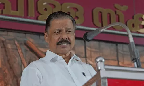 Kerala High Court Mulls Suo Moto Contempt Action Against Organisers, Persons Who Attended CPI(M) Area Conference By Blocking Road