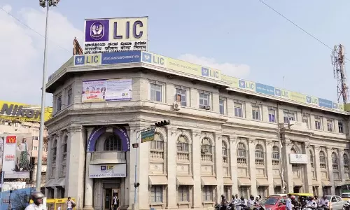 Insurance Policies Must Be Read Holistically: NCDRC Holds LIC Liable For Deficiency In Service