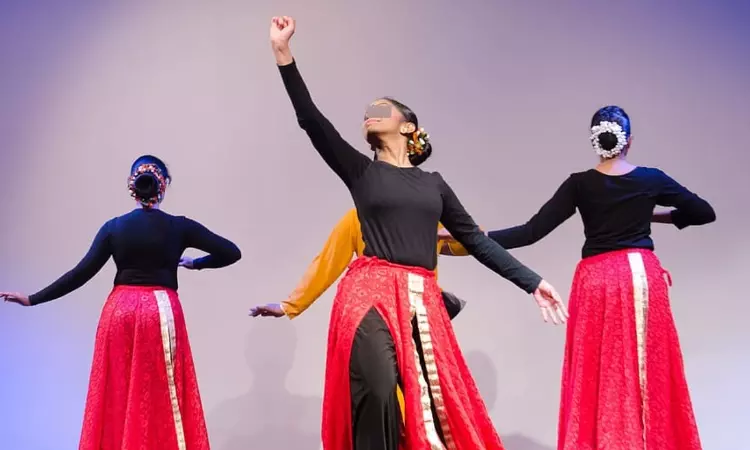 Women Artists In Orchestras Often Face Sexual Harassment, Organizers Must Ensure A Safe Environment For Them: Allahabad HC Women Artists In Orchestras Often Face Sexual Harassment, Organizers Must Ensure A Safe Environment For Them: Allahabad HC