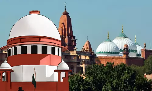 Krishna Janmabhoomi Case | Supreme Court Extends Stay On HC Order For Commission Inspection Of Shahi Idgah Mosque